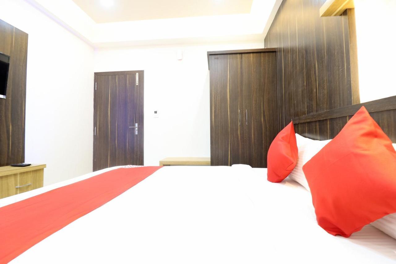 Hotel Oyo 37349 Sai Palace Chik Bānavar Exteriér fotografie